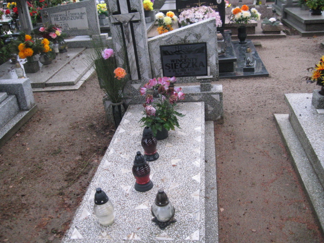 Grób Wincenty Sieczko