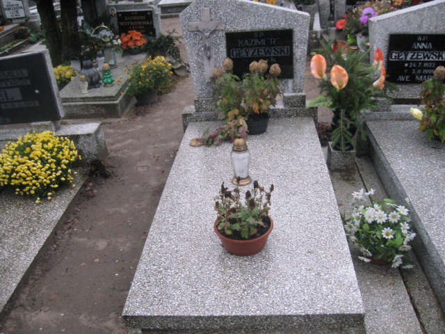 Grób Kazimierz Głyżewski