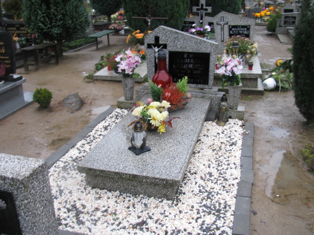 Grób Tadeusz Lisowicz