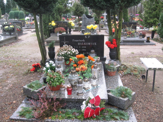 Grób Franciszek Walkowiak